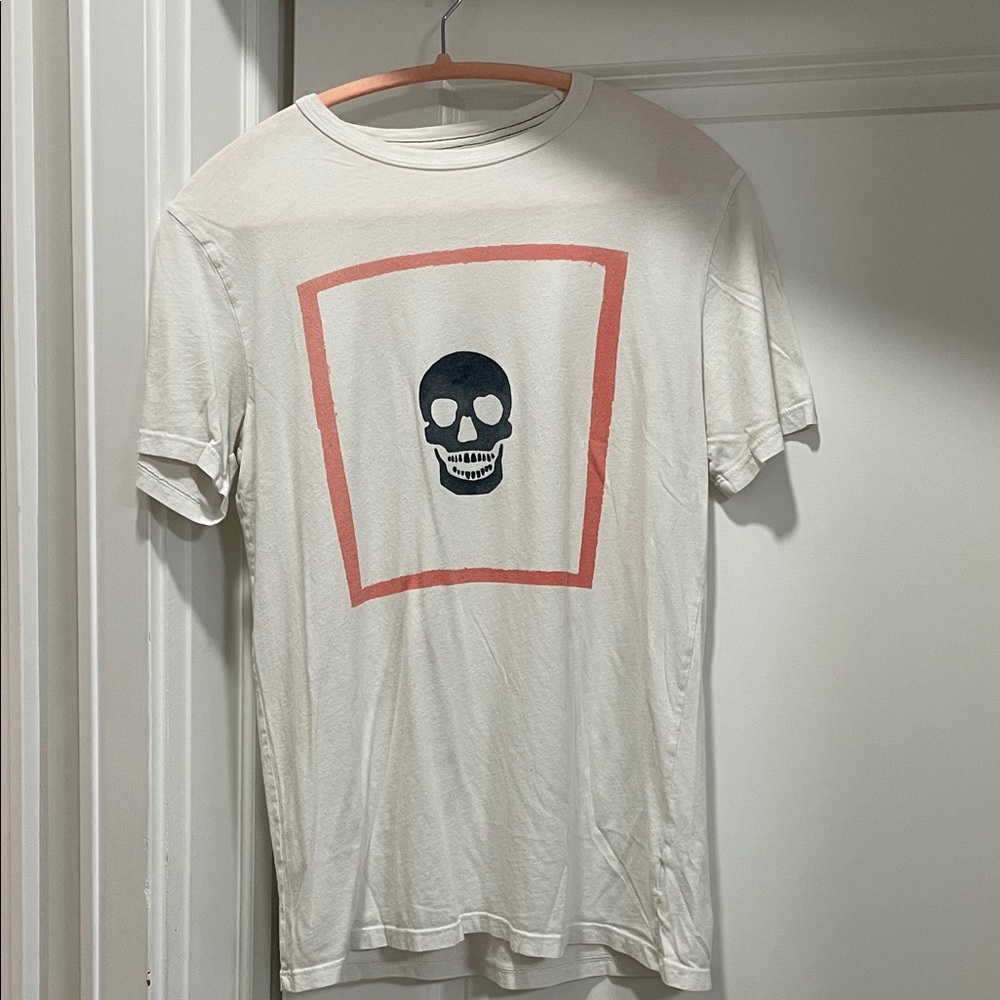 Ivory Sport of Kings Skull Graphic Tee